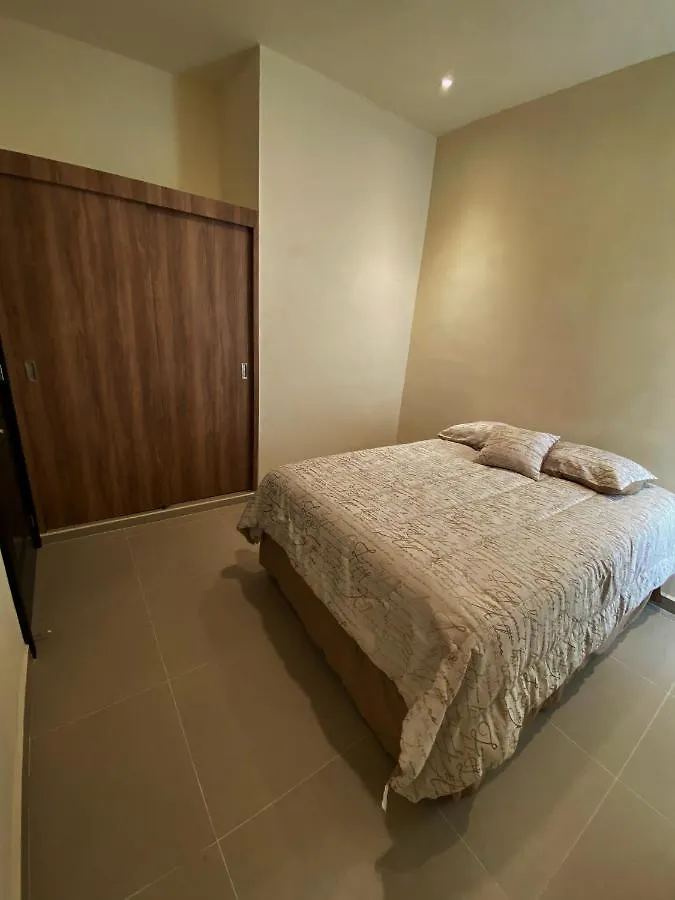 Cozy Family Vacation Home Near The Beach! Playa del Carmen 0*,  México