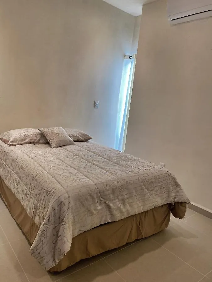 Cozy Family Vacation Home Near The Beach! Playa del Carmen